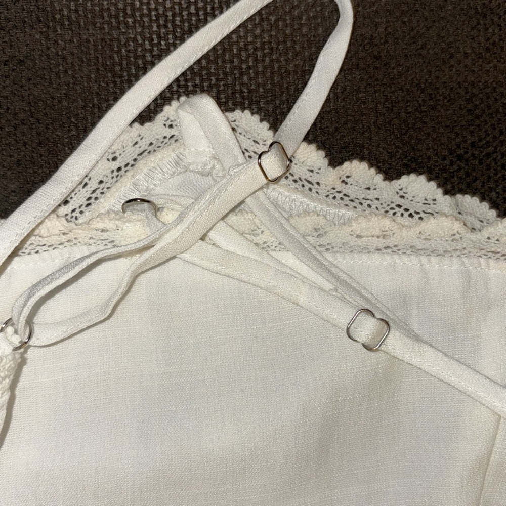 NWT- Free the Rose Womens Lace Trimmed Waterfall Tiered Top XL White - Picture 14 of 16